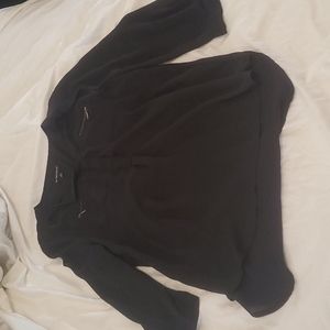 Black top size large.